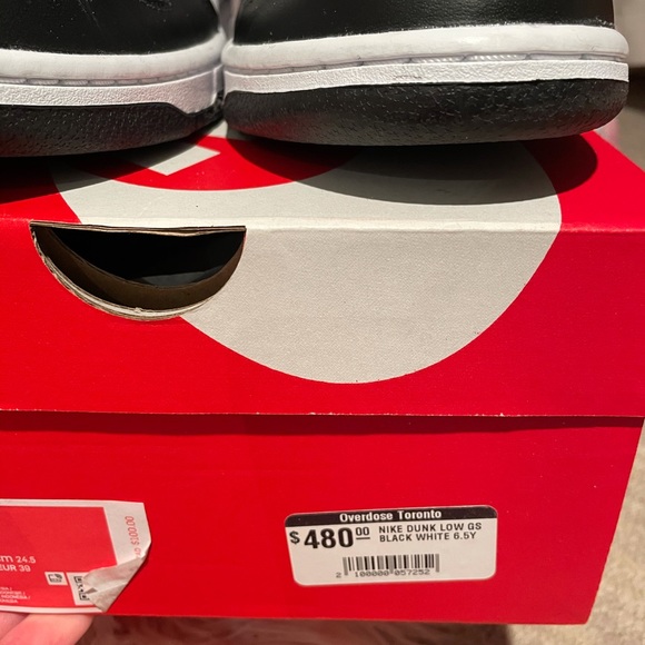 Authentic Nike Dunk Low Pandas - Picture 7 of 9